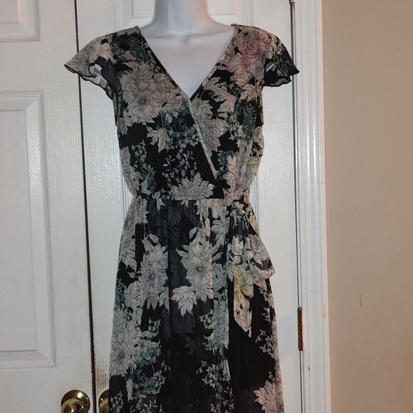 BAND OF GYPSIES | Black Floral Sheer Bottom Maxi Dress  Sz S NWOT - Picture 3 of 6